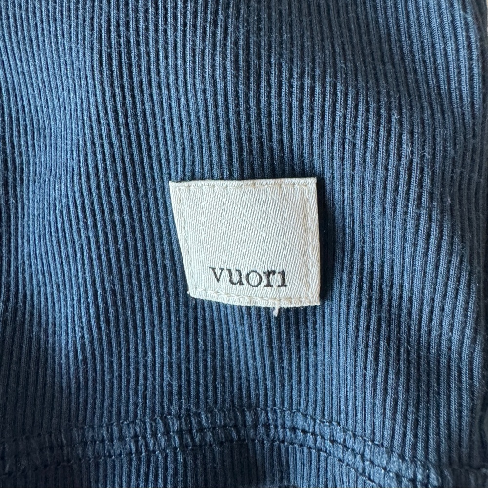 Vuori Navy Blue Ribbed Short Sleeve Performance Polo Shirt Size Medium - Picture 6 of 9